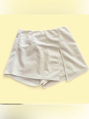 SHEIN Cream Wrap Skort with Front Slit size M  but works an  L